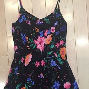 Old Navy Beautiful Floral Dress/top. Brand New
